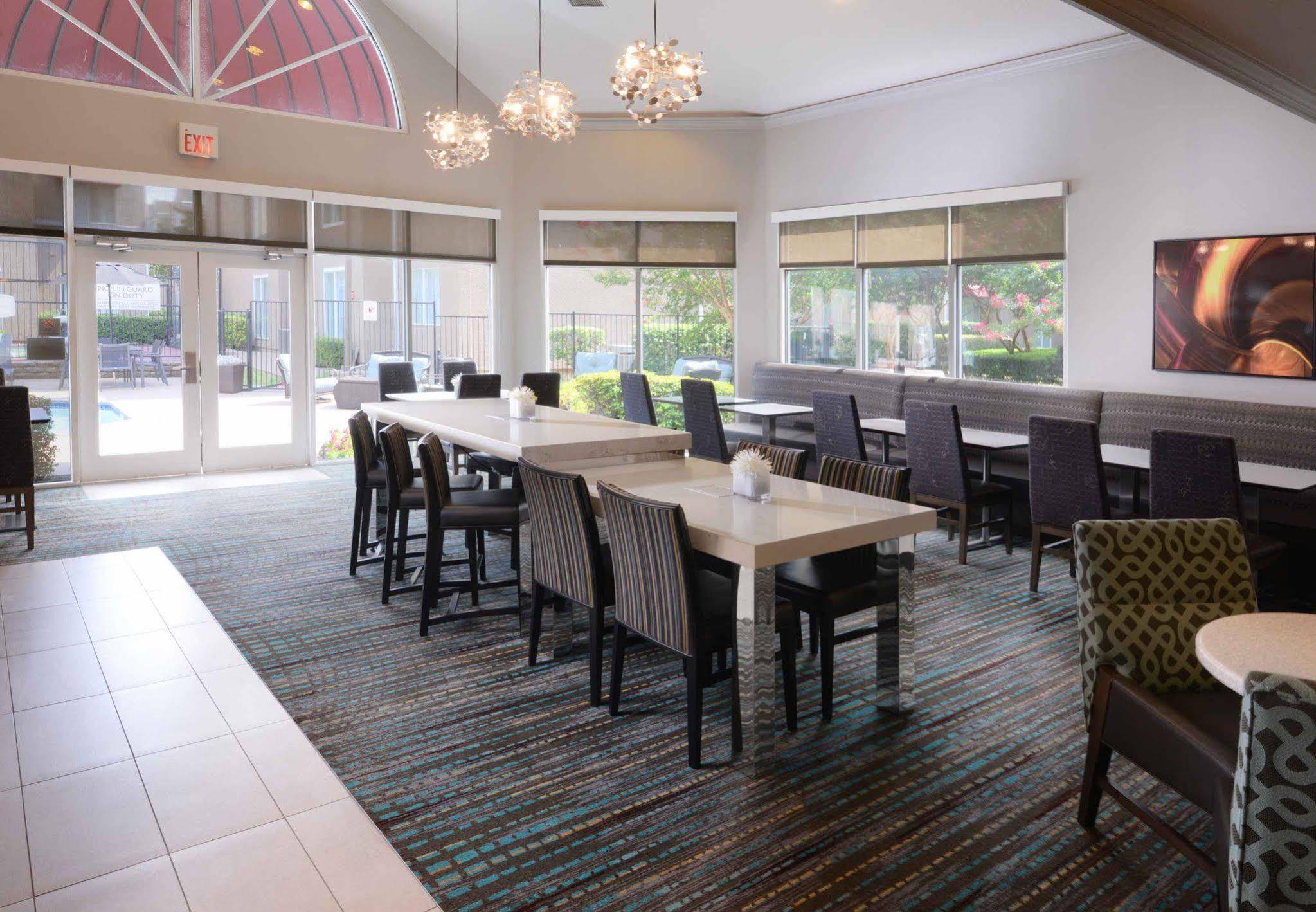 Sonesta Es Suites Dallas Medical Market Center Bagian luar foto