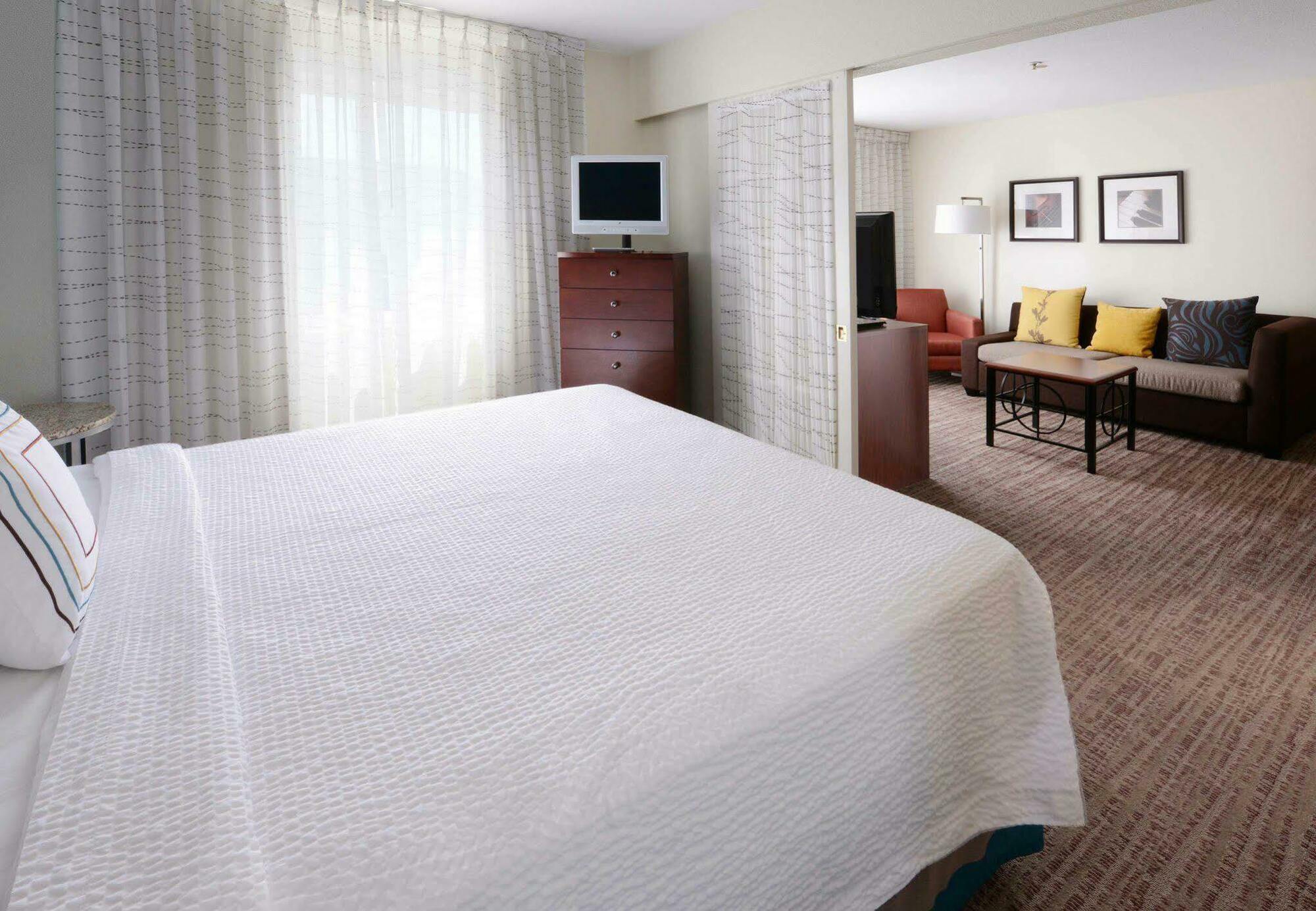 Sonesta Es Suites Dallas Medical Market Center Bagian luar foto
